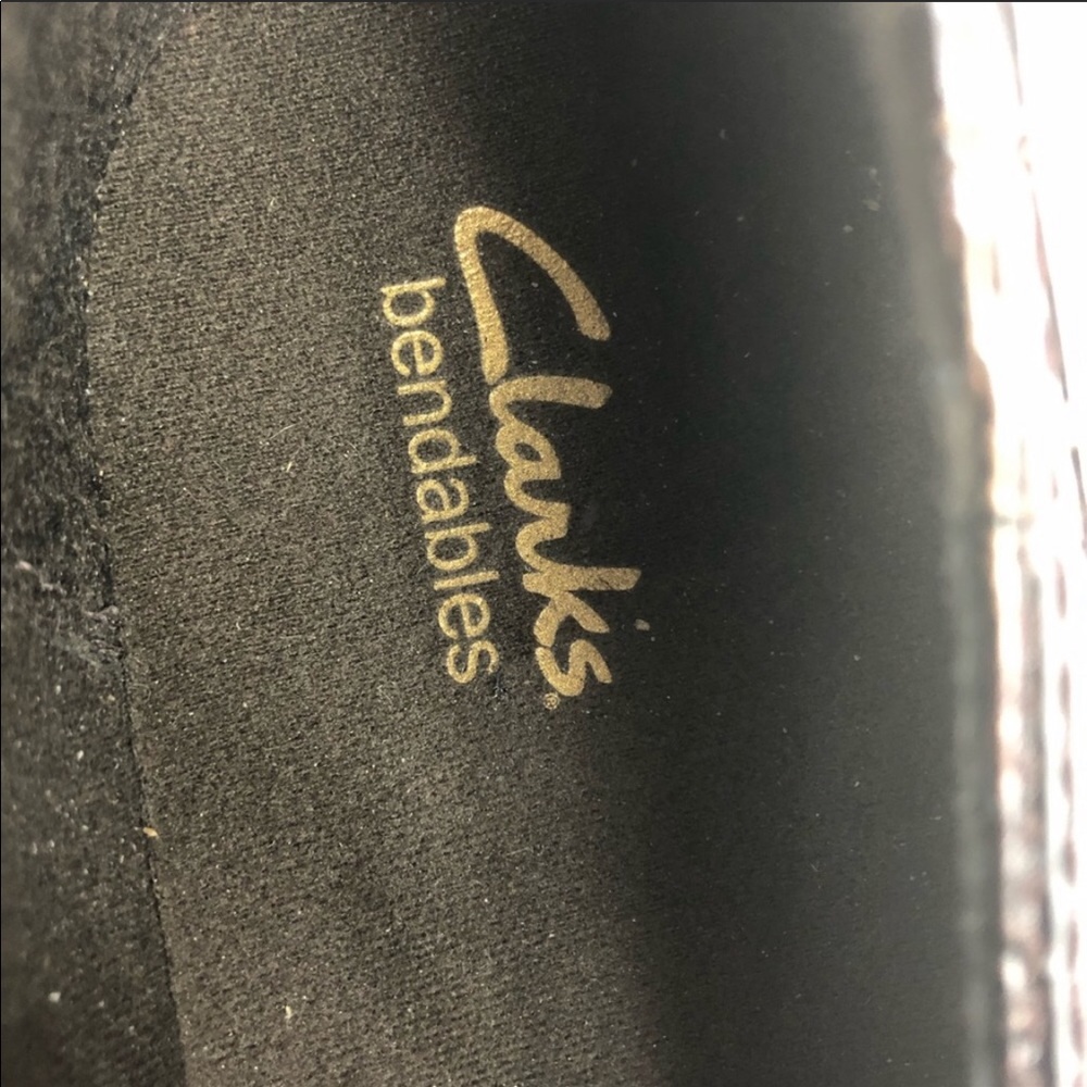 Clarks Bendable Alligator Print Slip On Shoes 9w - image 8